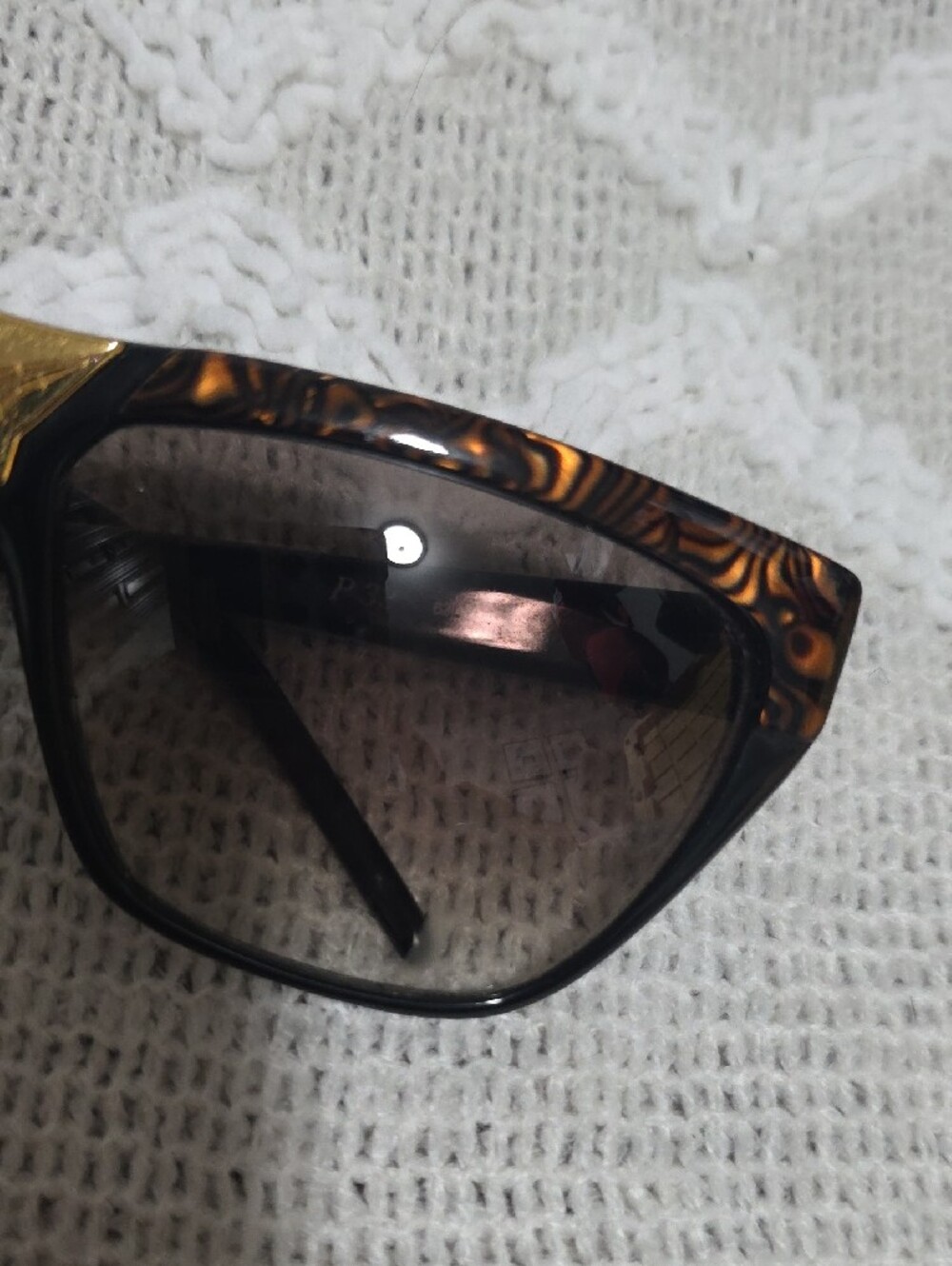 Vtg 80s Laura Biagiotti Tortoiseshell Sunglasses Gold Accent Italian Eyewear - Picture 7 of 7